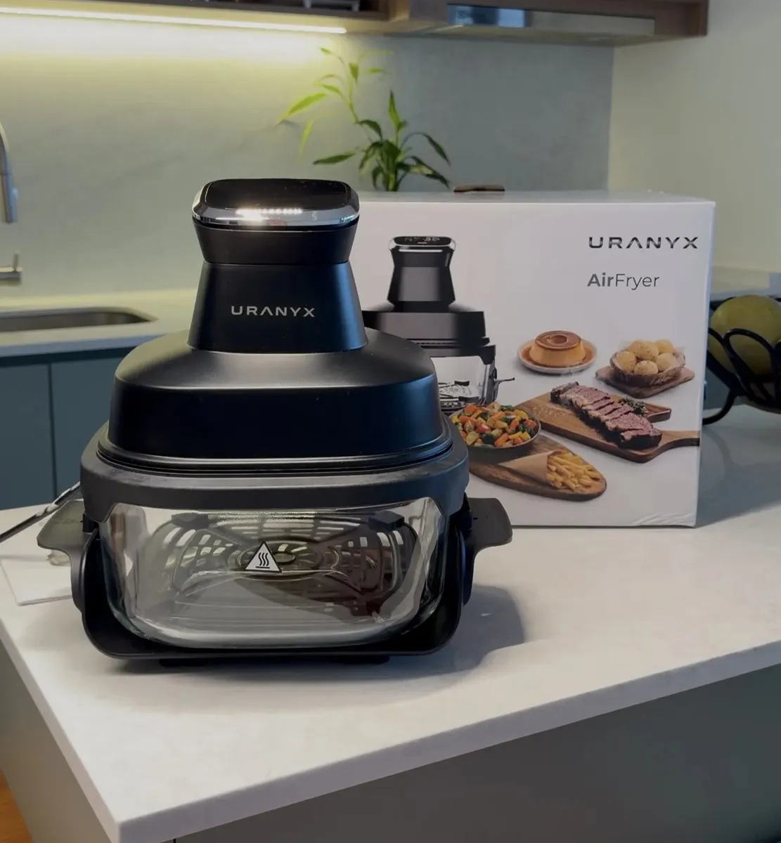 Fritadeira Air Fryer 1500W Uranyx Sem Óleo Tela Touch 4L Recipiente de Vidro Bivolt - Imagem 4